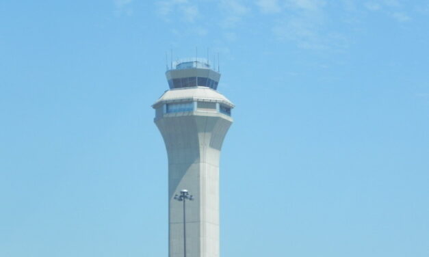 90 Seconds of Chaos: Newark’s ATC Blackout Exposes FAA System Strain