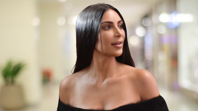 Kim Kardashian Graduates Law Program